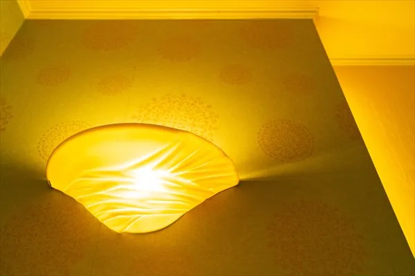 フードメニューをウェルカムドリンクとともに